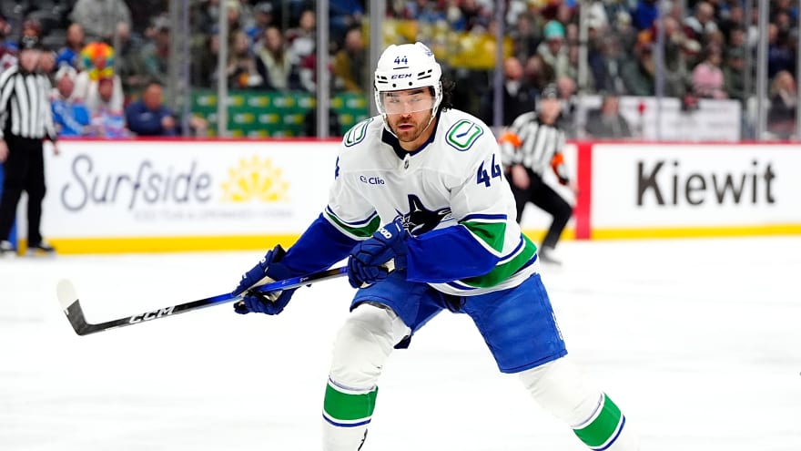 Hometown Team Open to Big Contract Offer for Kiefer Sherwood