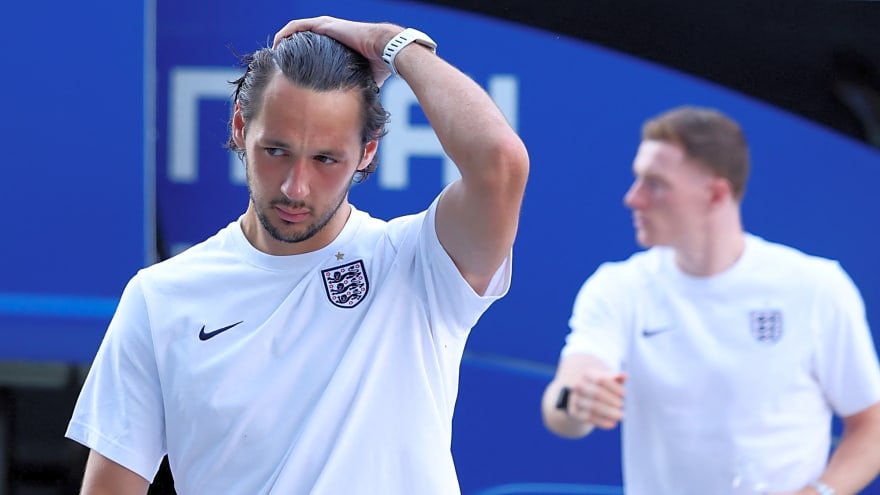 PL Club ‘In Talks’ To Sign England World Cup Player