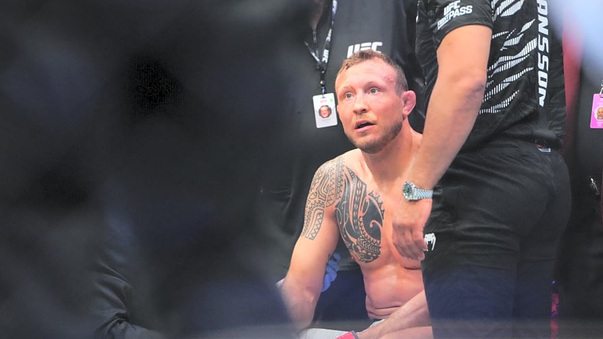 Fans urge ex-title contender to walk away after brutal knockout at UFC Qatar