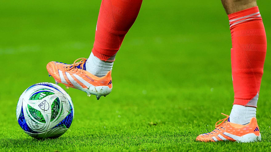 'That’s key' – The man who gave Rosenior his big break explains the manager’s trick for connecting with young players