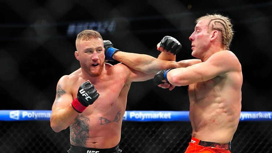 Justin Gaethje Takes Dig At Dustin Poirier After Tying His Prestigious Record at UFC 324