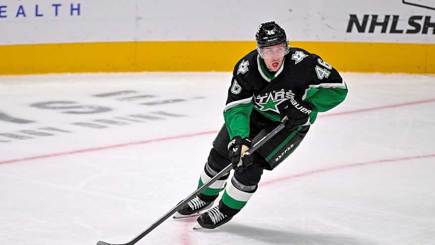 Maple Leafs Trade Idea: Familiar Face Could Be a Fix for Their Blue Line