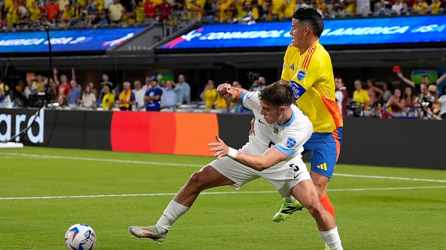 Manuel Ugarte officially releases statement following ligament injury