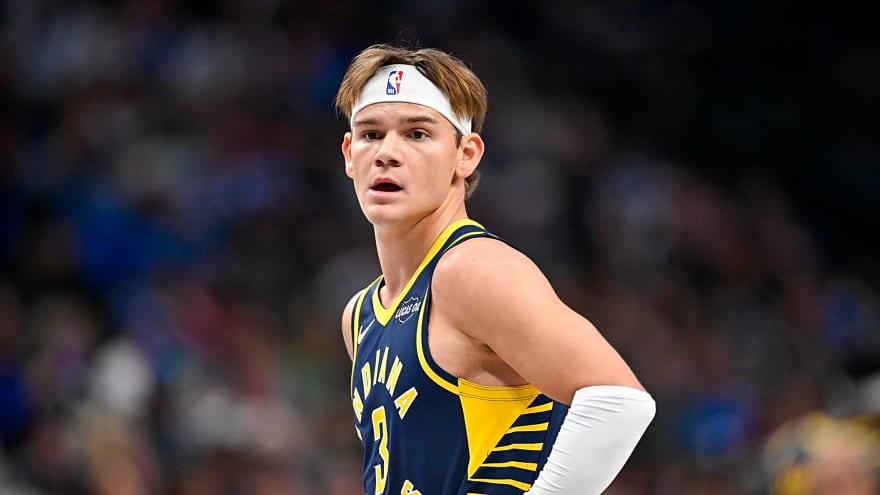 Bulls To Sign Mac McClung To Two-Way Contract