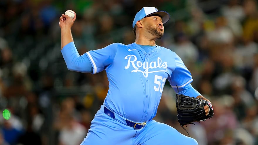 Royals Considering Temporary Role Change For Carlos Estevez