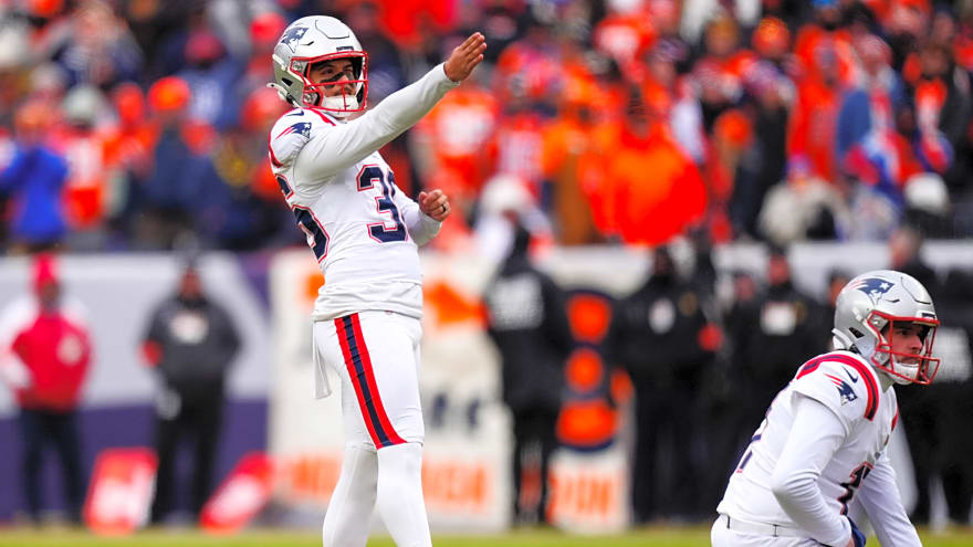 Patriots Kicker Receives Super Bowl Support From Local Autism Center