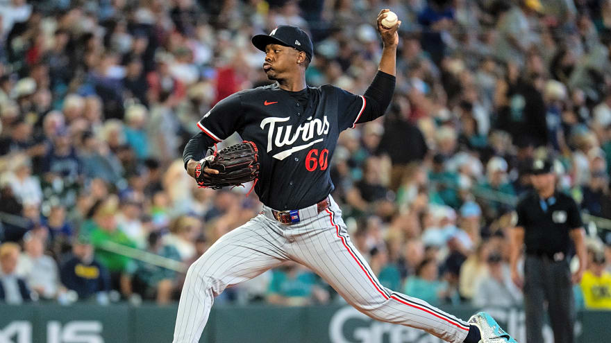 Twins Place Kendry Rojas On IL With Oblique Strain