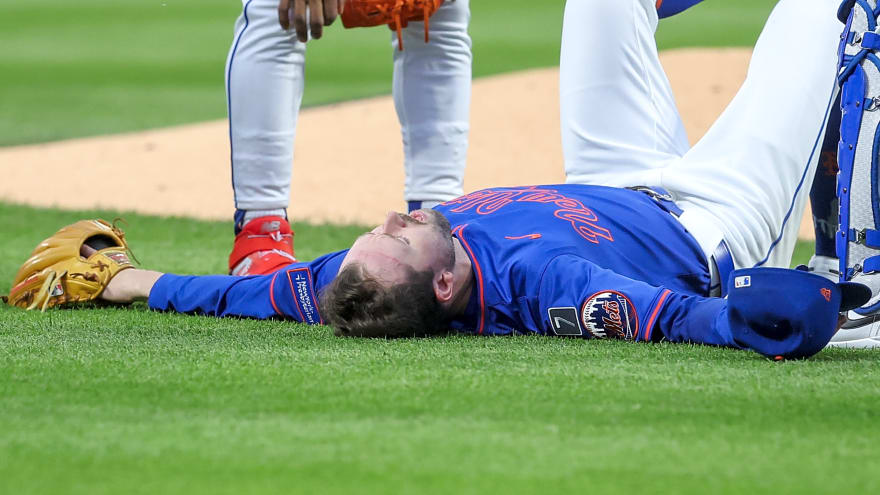 Mets lose key starting pitcher to brutal leg injury