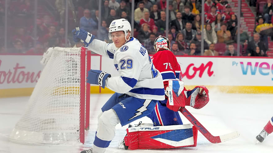 The Habs Lose Handedly to The Lightning As Goaltending And Defence Fails Them Once Again