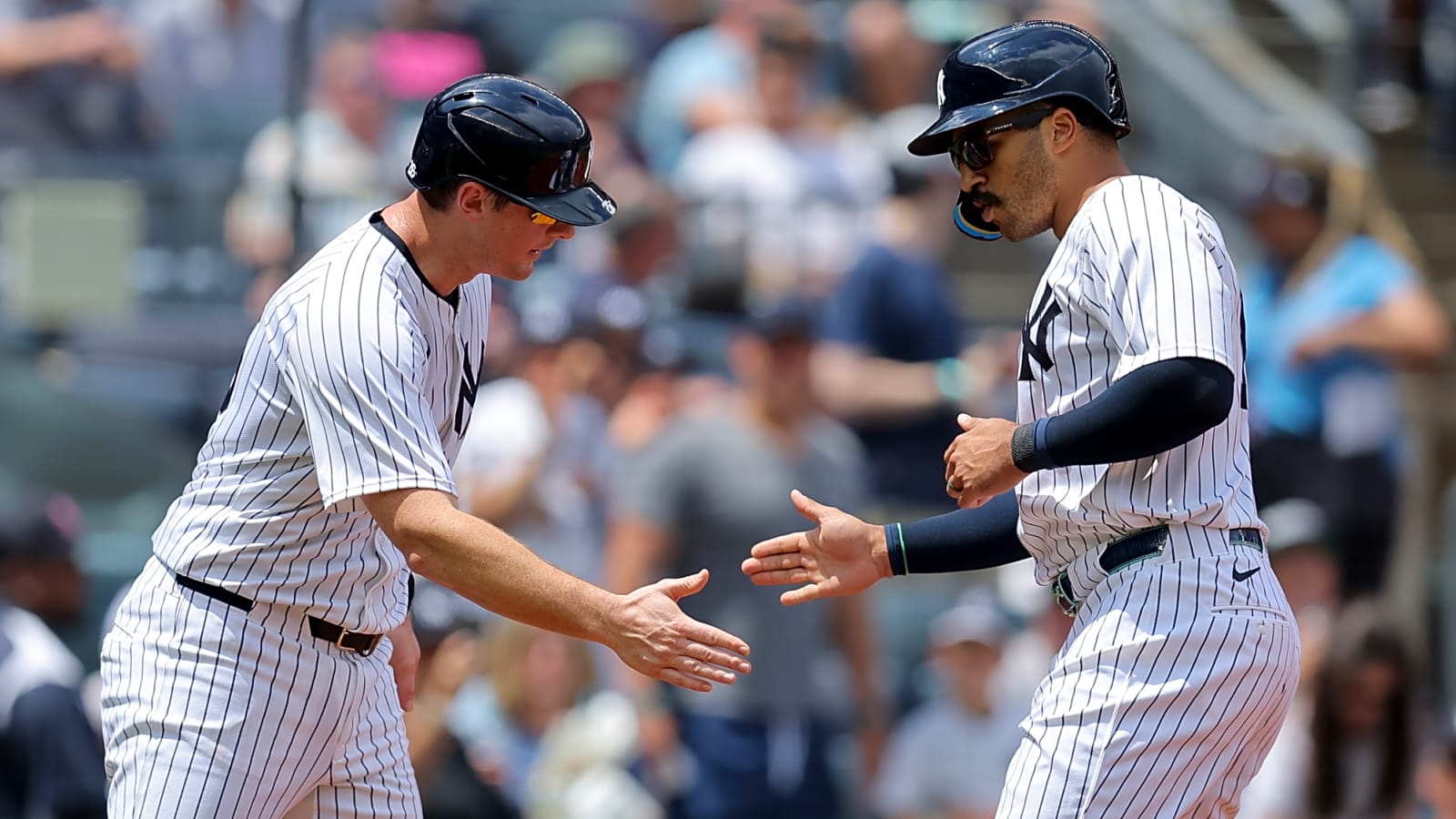 Yankees' bats erupt, ending losing streak with win over Angels 