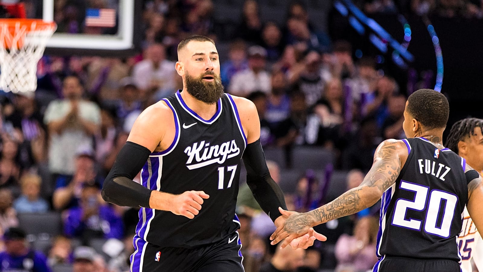 Kings trading Jonas Valanciunas to Nuggets for Dario Saric