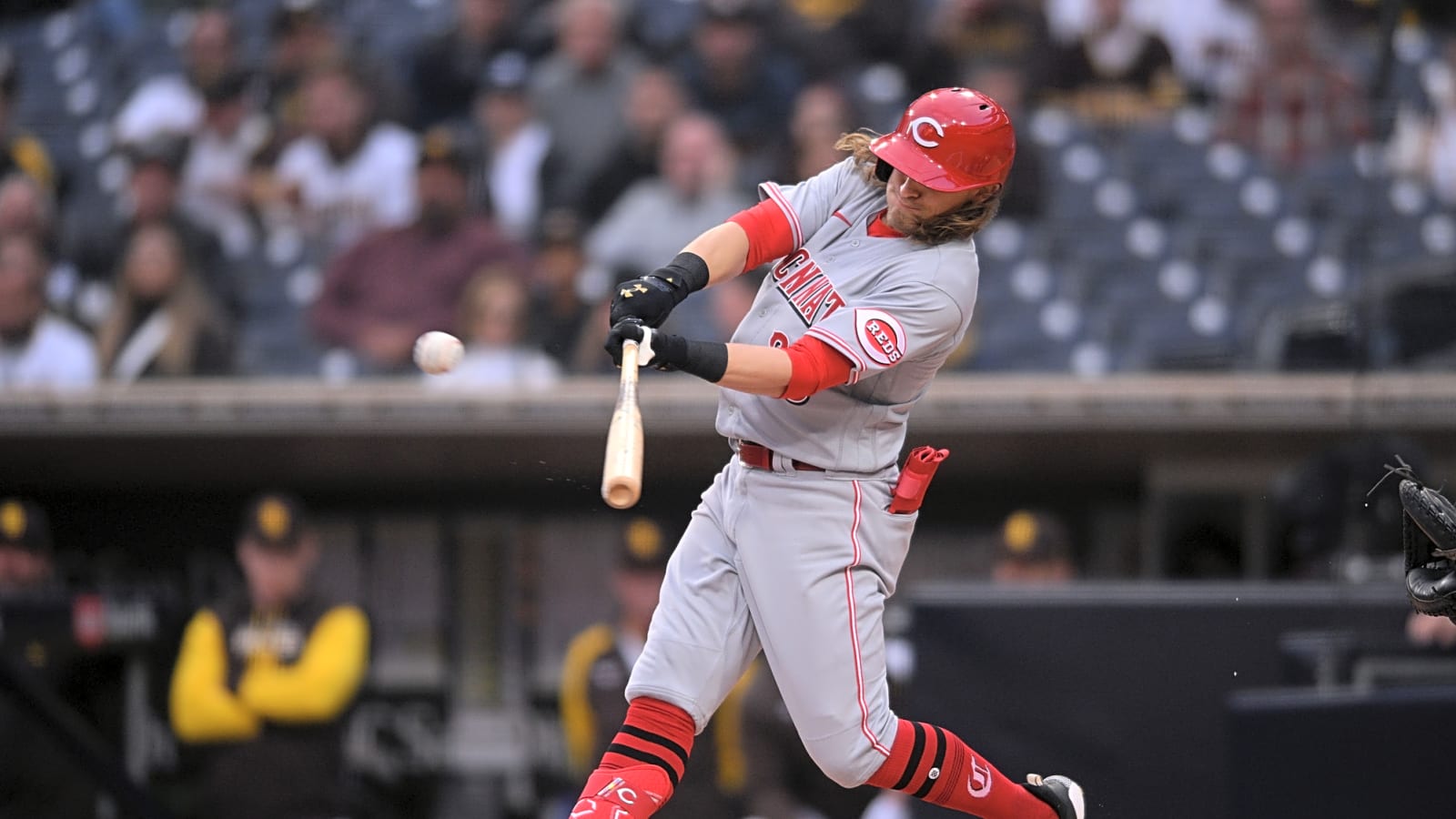 Reds Place Eugenio Suárez, TJ Friedl On Waivers