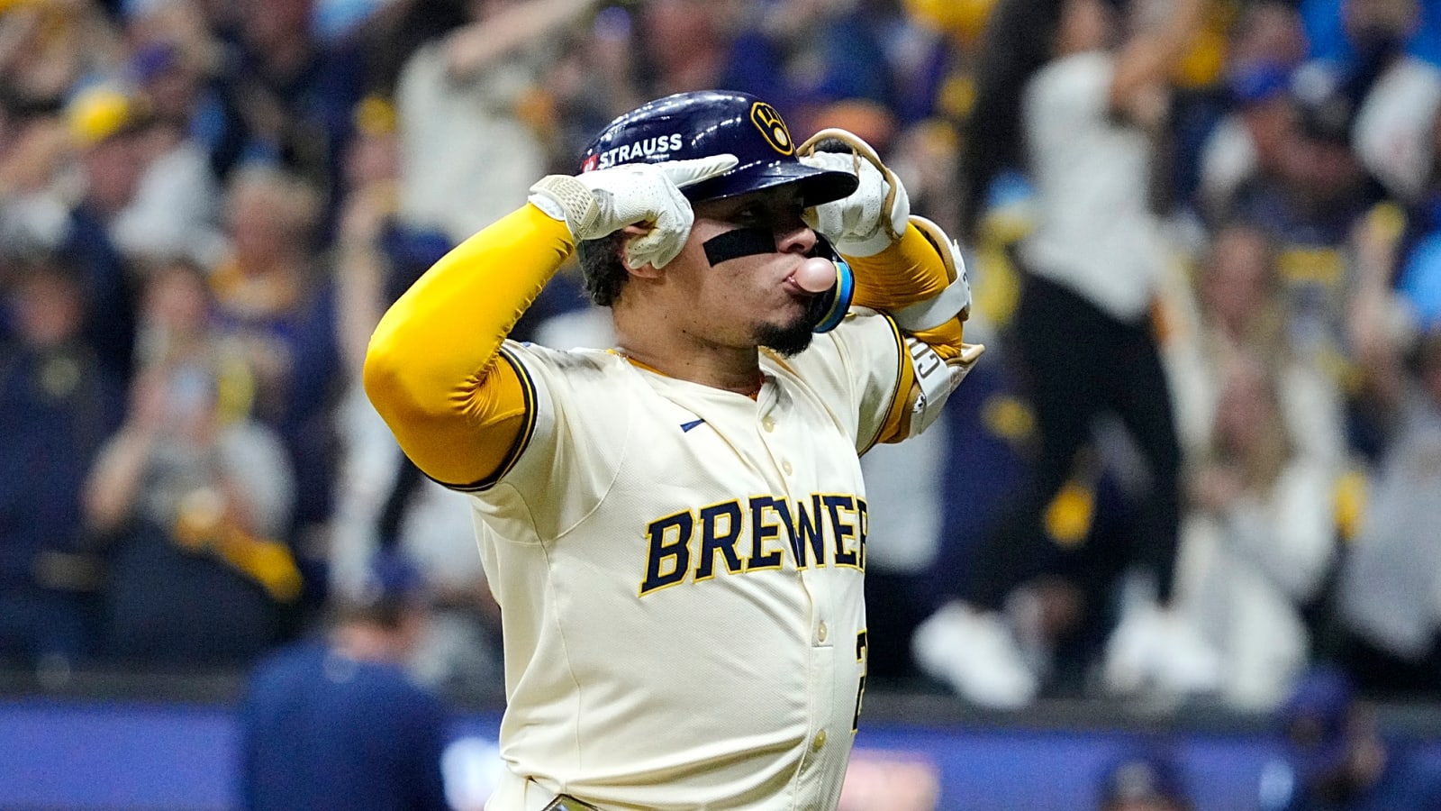 Milwaukee Brewers avoid arbitration with William Contreras by inking 2x All-Star to contract