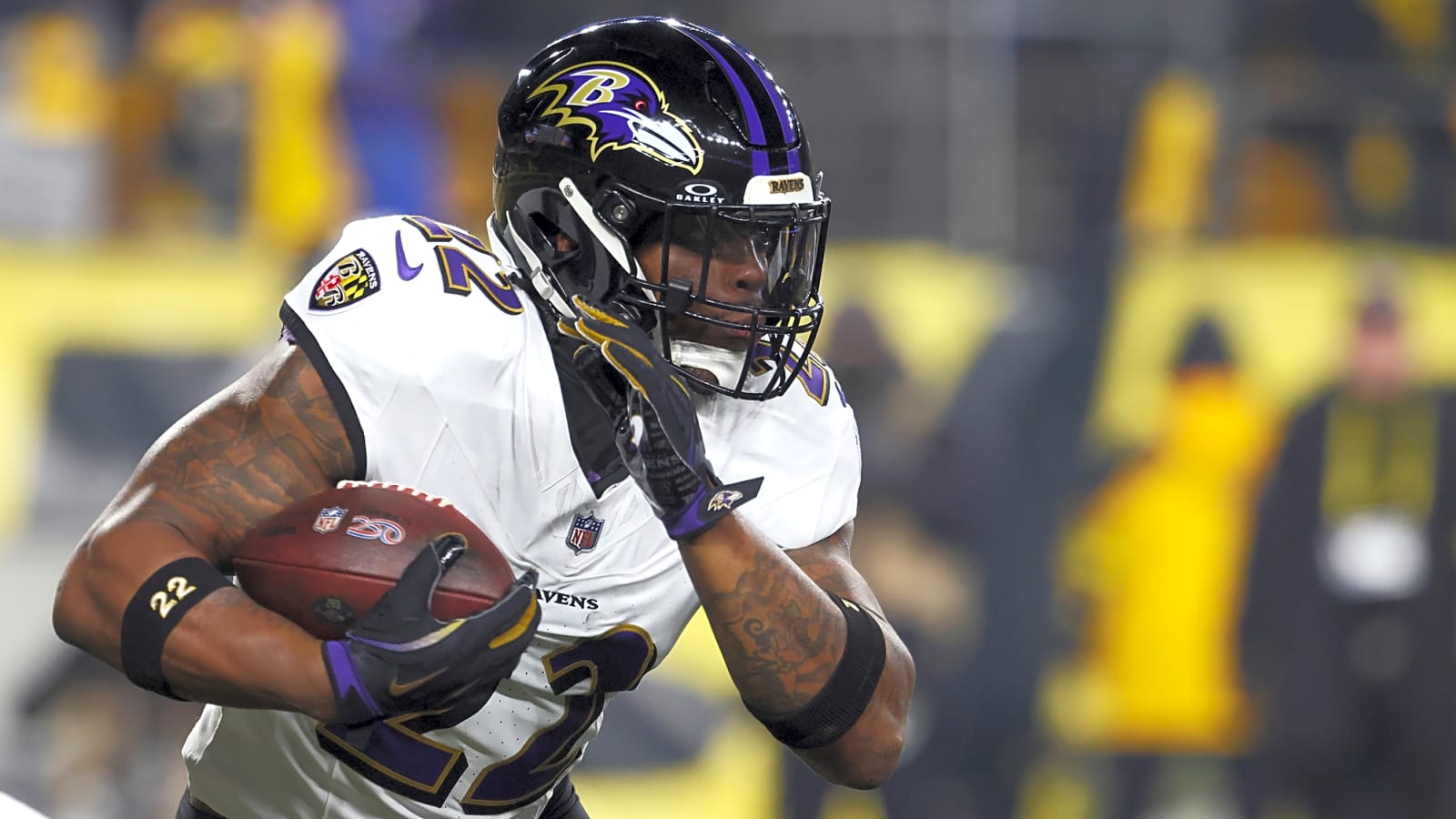 Ravens' Henry shares crucial injury update after health scare