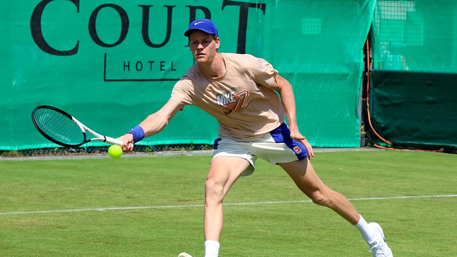 Jannik Sinner Admits He Still Struggles With Transition From Clay to Grass After Getting 1st Win in Halle
