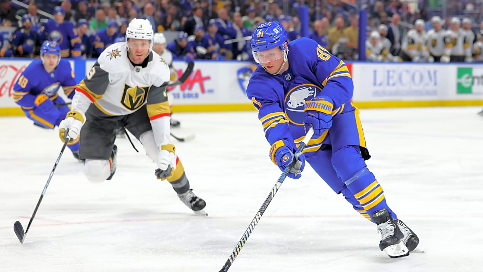 Former Vancouver Canuck Gets Traded to Western Conference Team