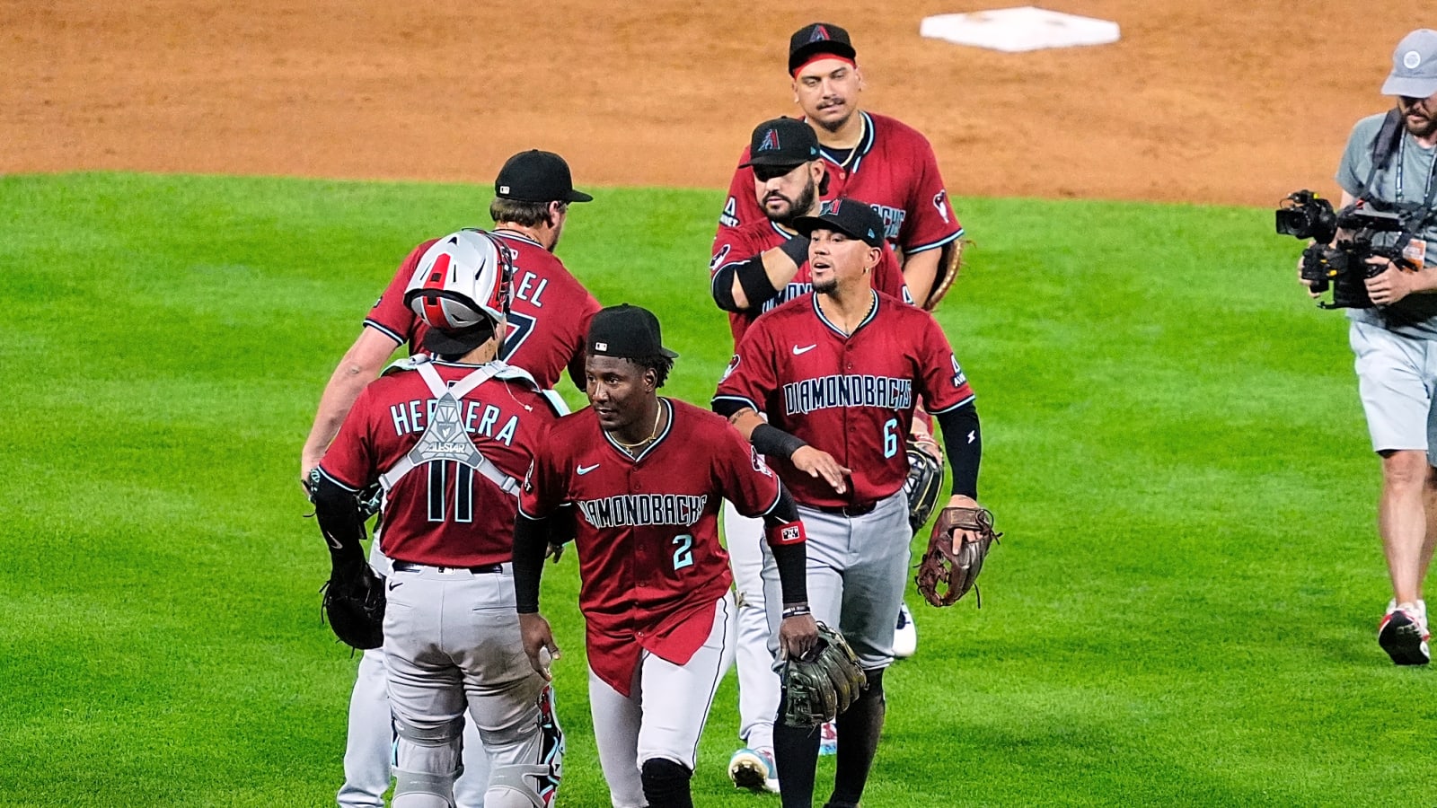 Offensive explosion for Diamondbacks leads to victory over Rockies on Friday
