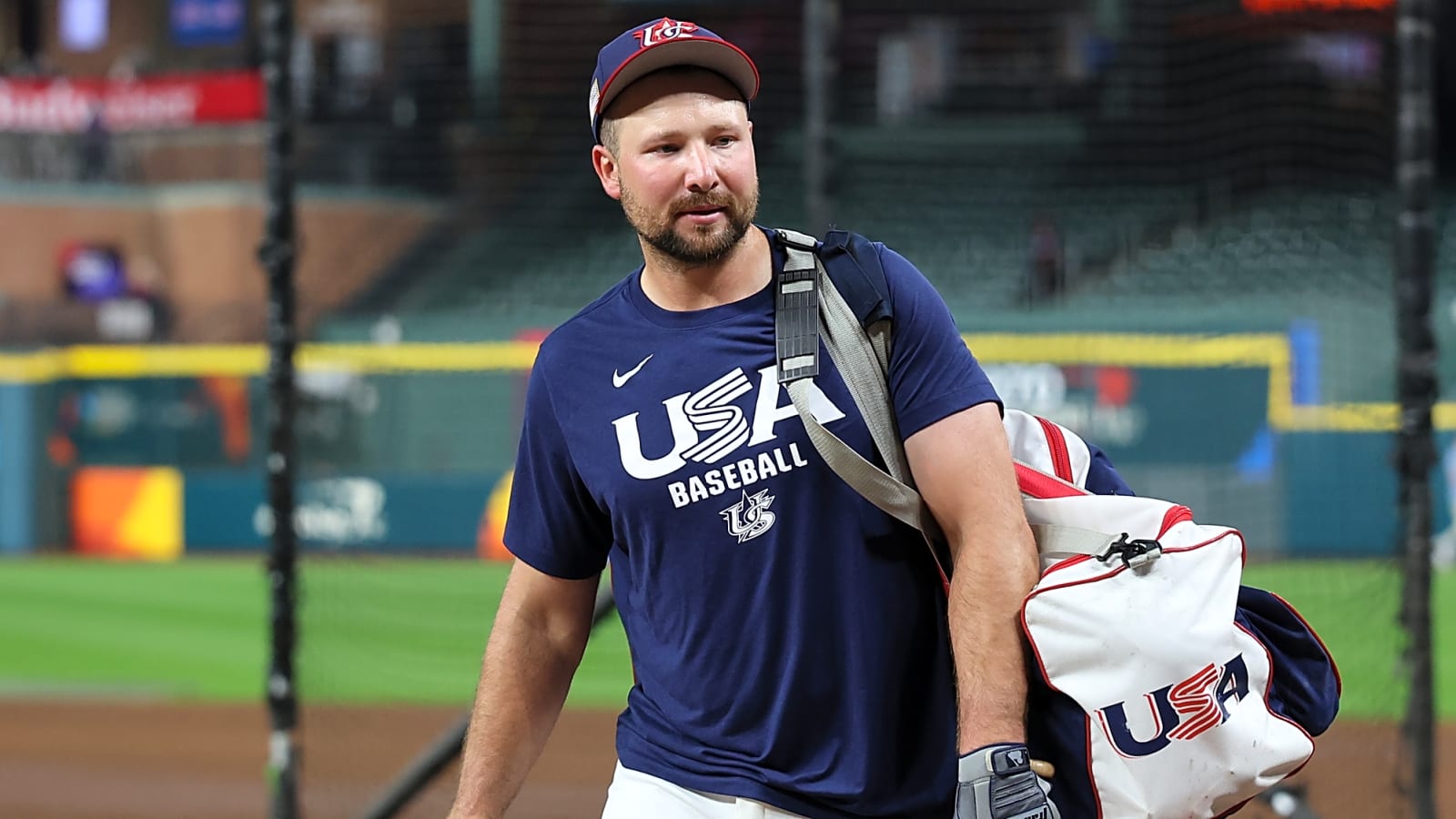 Cal Raleigh addresses WBC handshake moment with Randy Arozarena