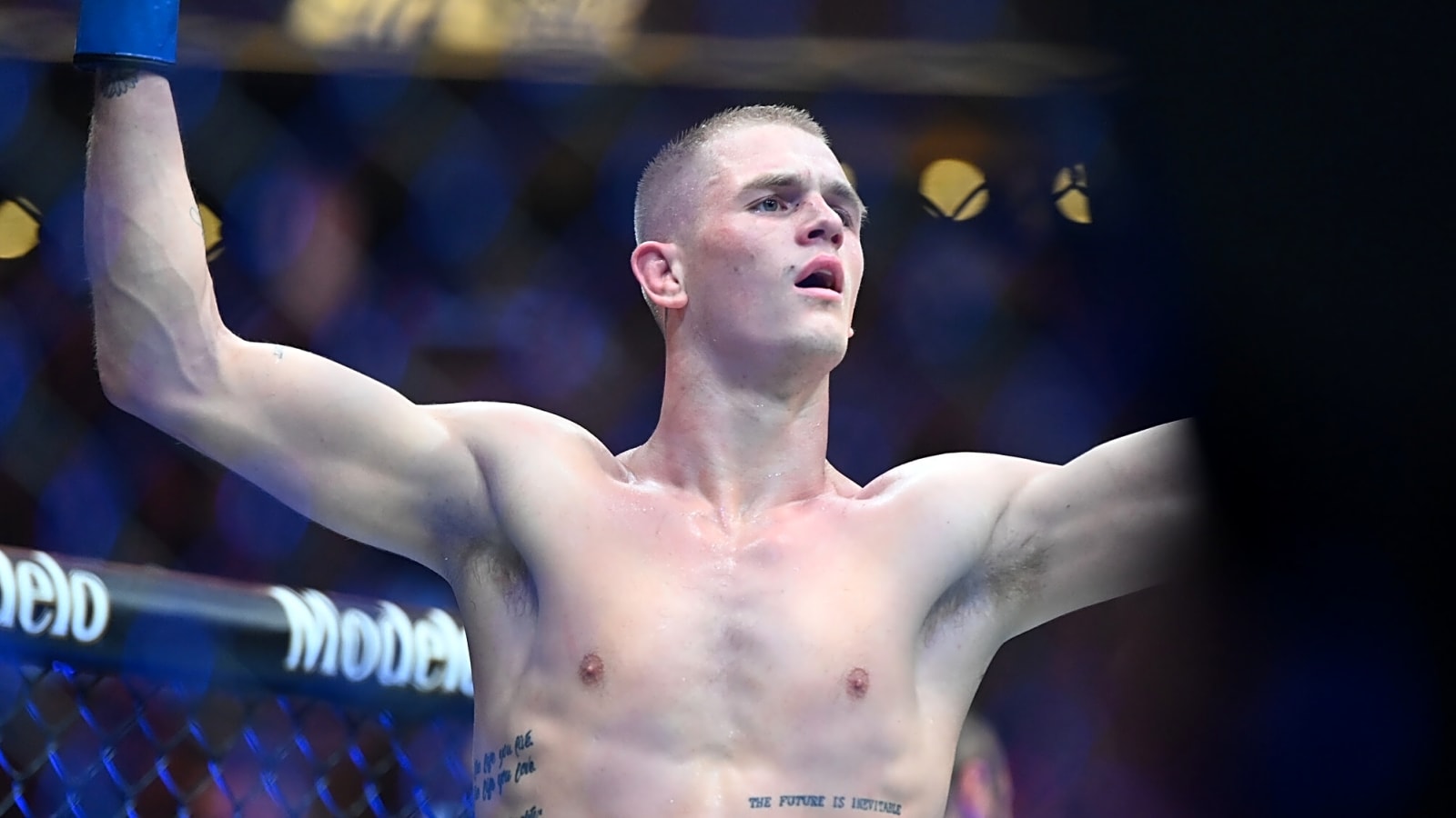Fighting Nerds lose UNDEFEATED status as Ian Garry outshines Carlos Prates at UFC Kansas City 
