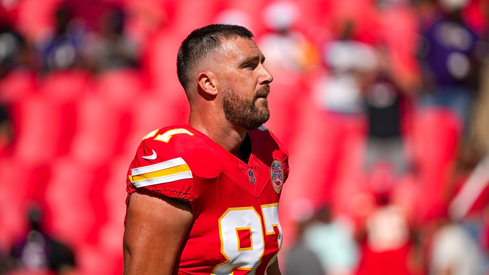 Mom Donna’s 3-Word Message on Travis Kelce’s Birthday After Supporting Taylor Swift