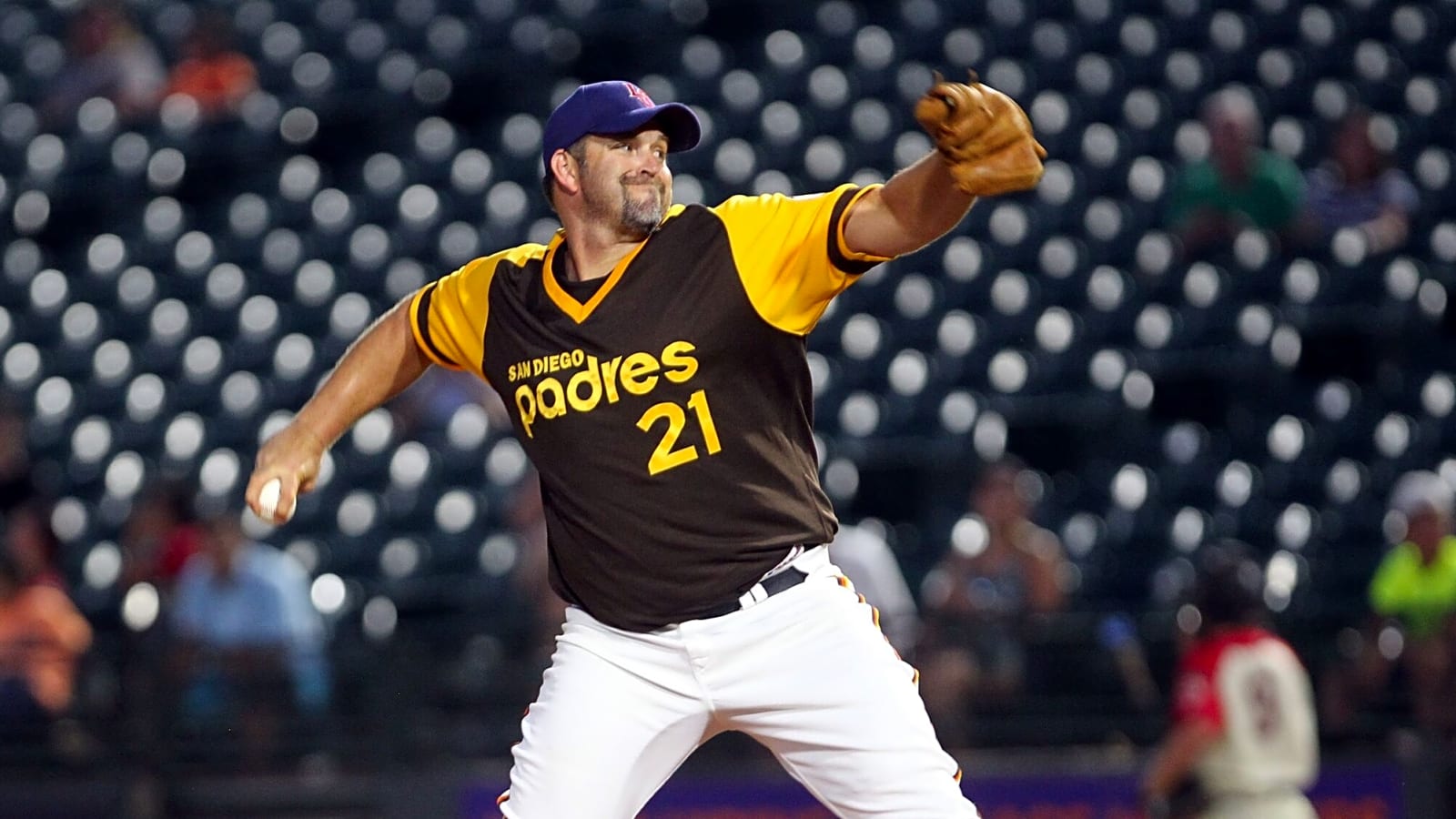 Former Padres Closer Heath Bell Makes Dream Comeback in Banana Ball