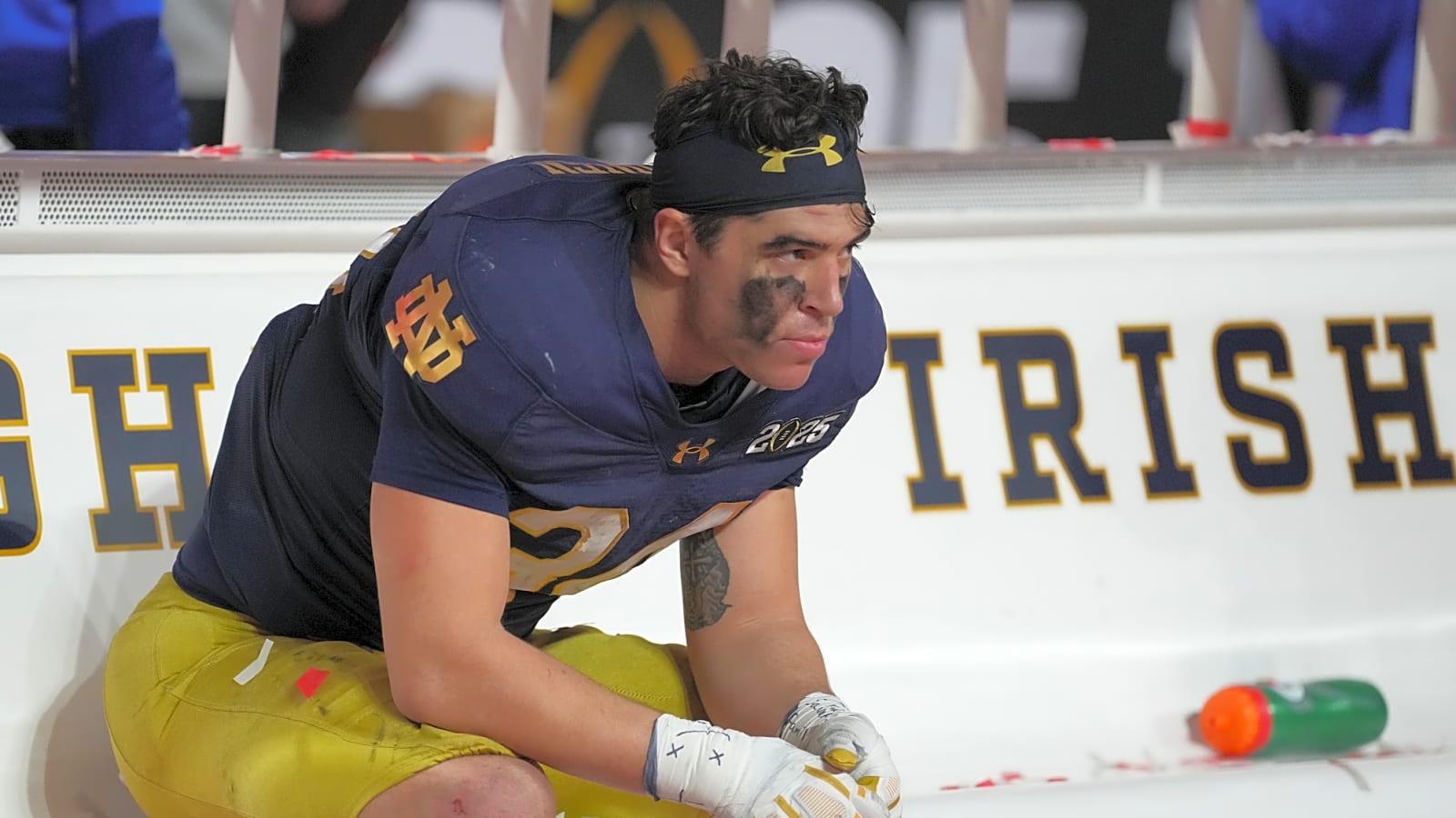 Notre Dame Linebacker Drayk Bowen Could Be The First Junior Linebacker Captain In A Decade