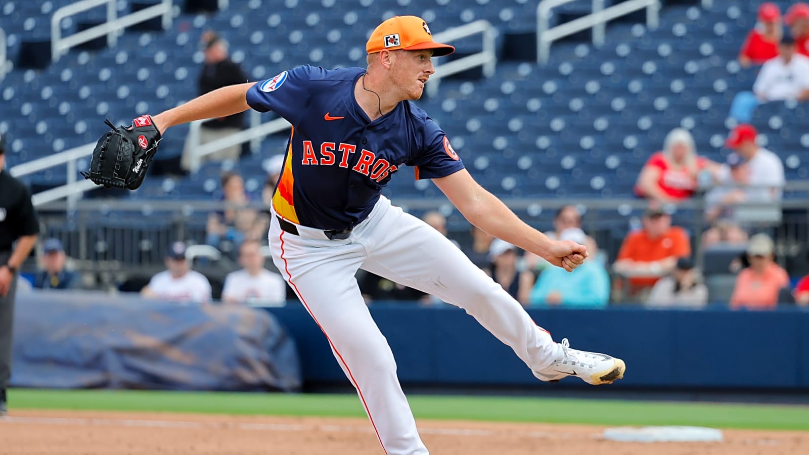 Astros to select lefty Brandon Walter, will start Tuesday's game