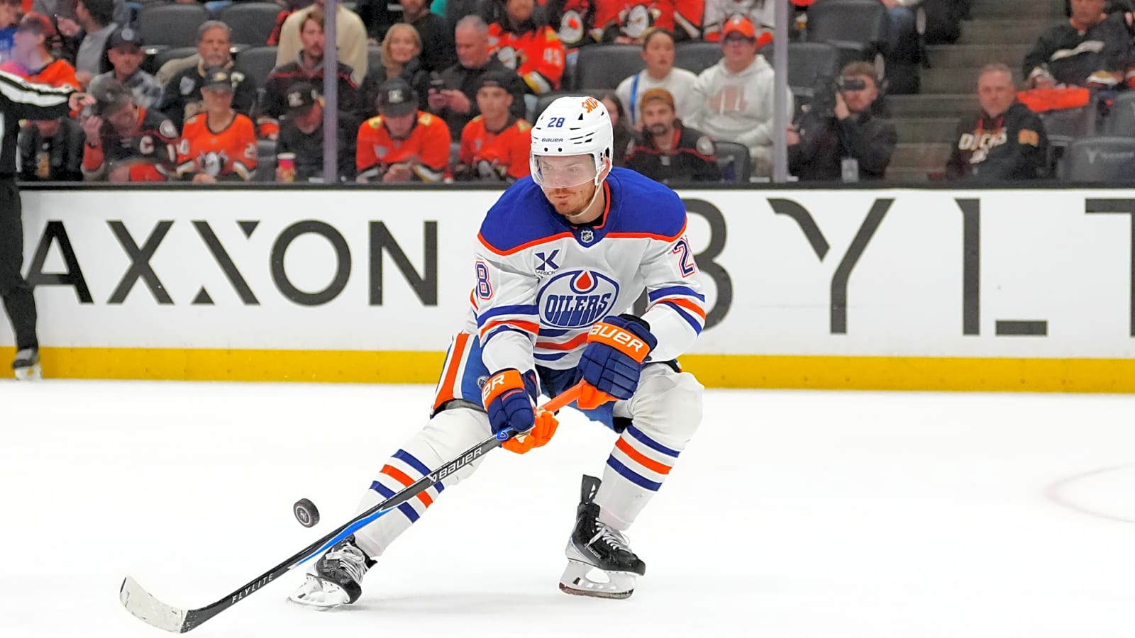 Maple Leafs Add Jack Roslovic on Two-Year Deal