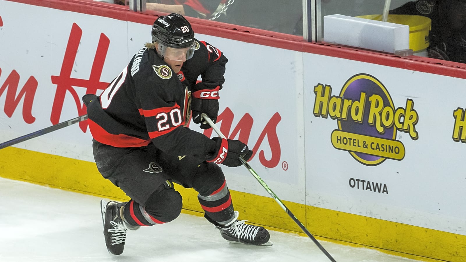 Fabian Zetterlund Signs Three-Year Extension With Senators