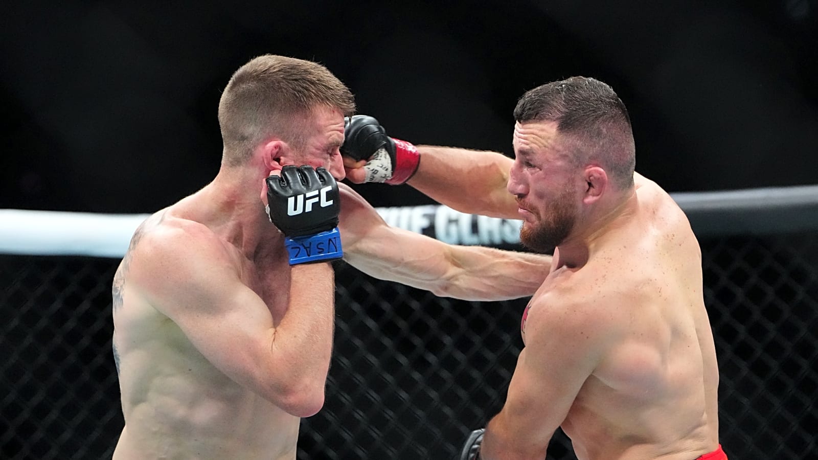 Merab Dvalishvili mauls Cory Sandhagen, sets takedown record to retain bantamweight title