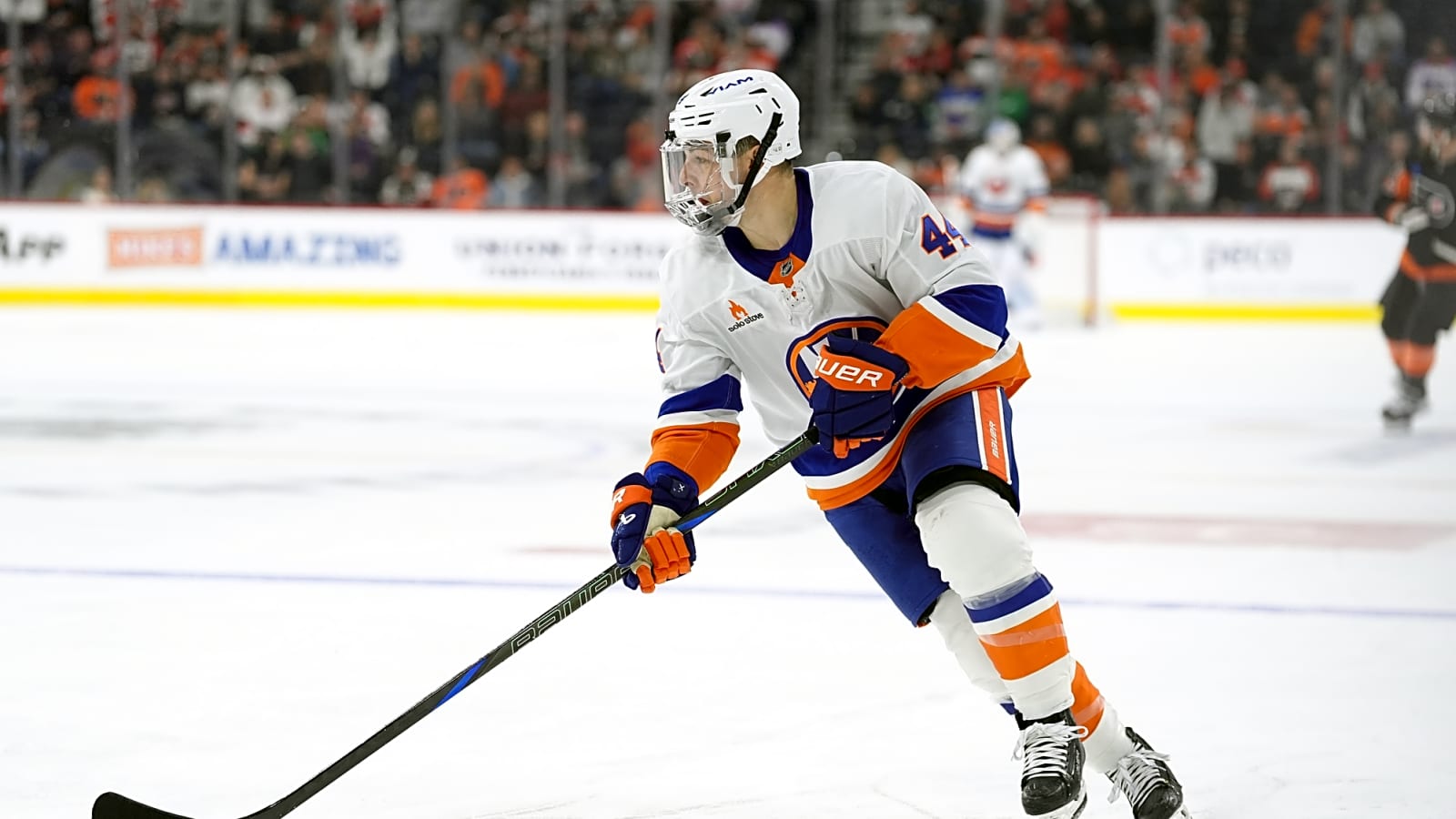 Boston Bruins linked to $30M forward as NHL free agency nears