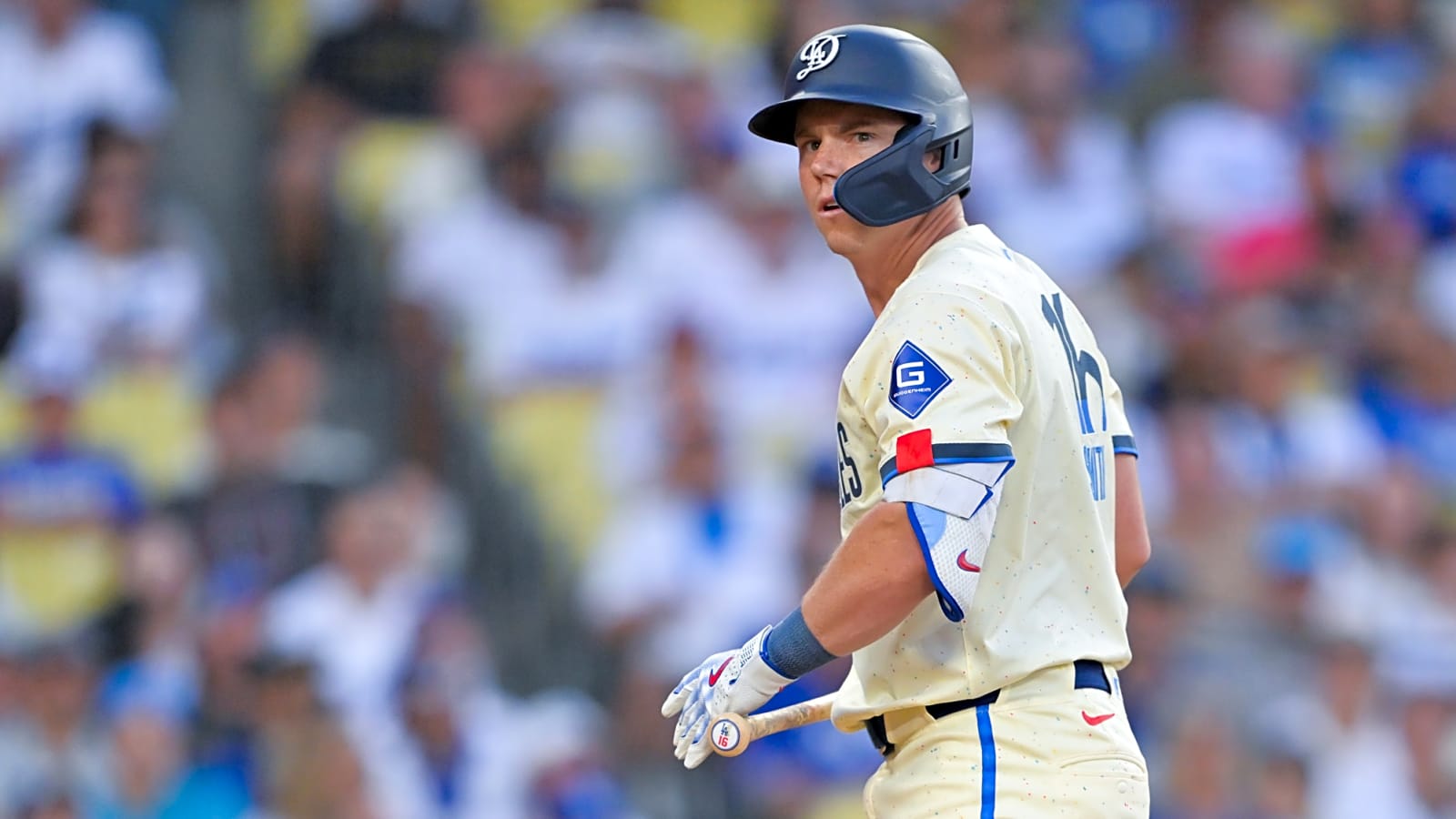 Dodgers star backstop left out of lineup for NLDS Game 1 vs. Phillies