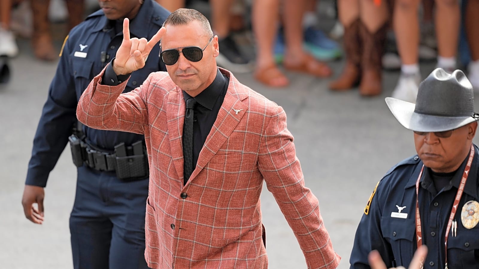 Steve Sarkisian’s Texas Longhorns Take Big Rivalry Jab at Oklahoma in Latest Post