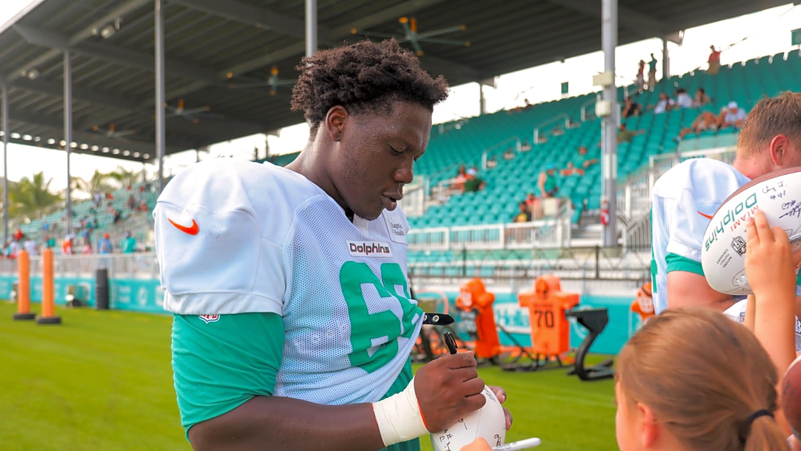 Raiders Signed OL Braeden Daniels