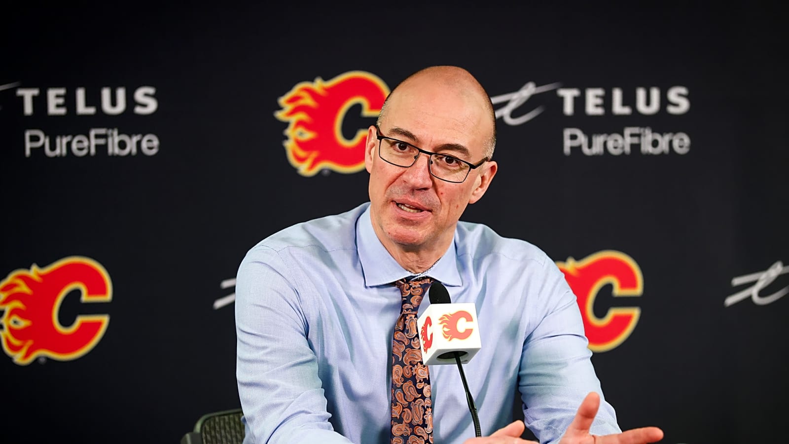Flames sign coach Ryan Huska to two-year extension