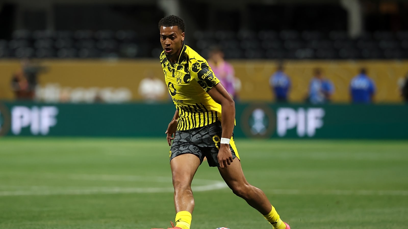 Man Utd, Chelsea & Tottenham chase €55m homegrown midfield powerhouse