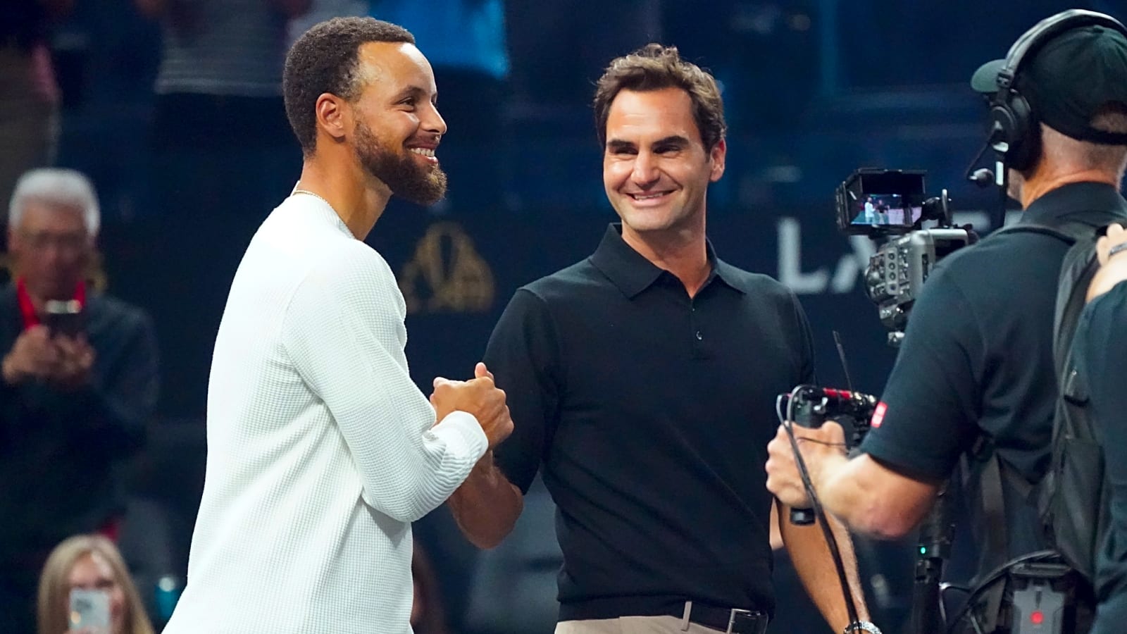 From the Laver Cup to the BJK Cup: Stephen Curry joins Roger Federer, Swiatek&#39;s tribute to her dad, Paolini’s heroics for Italy and Sabalenka finds her &#39;work life balance&#39;