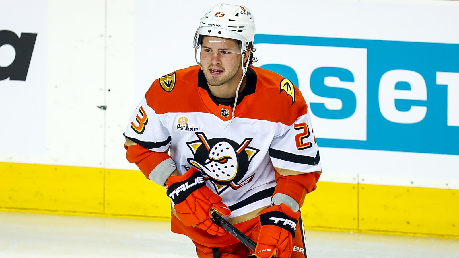 Anaheim Ducks Extend McTavish