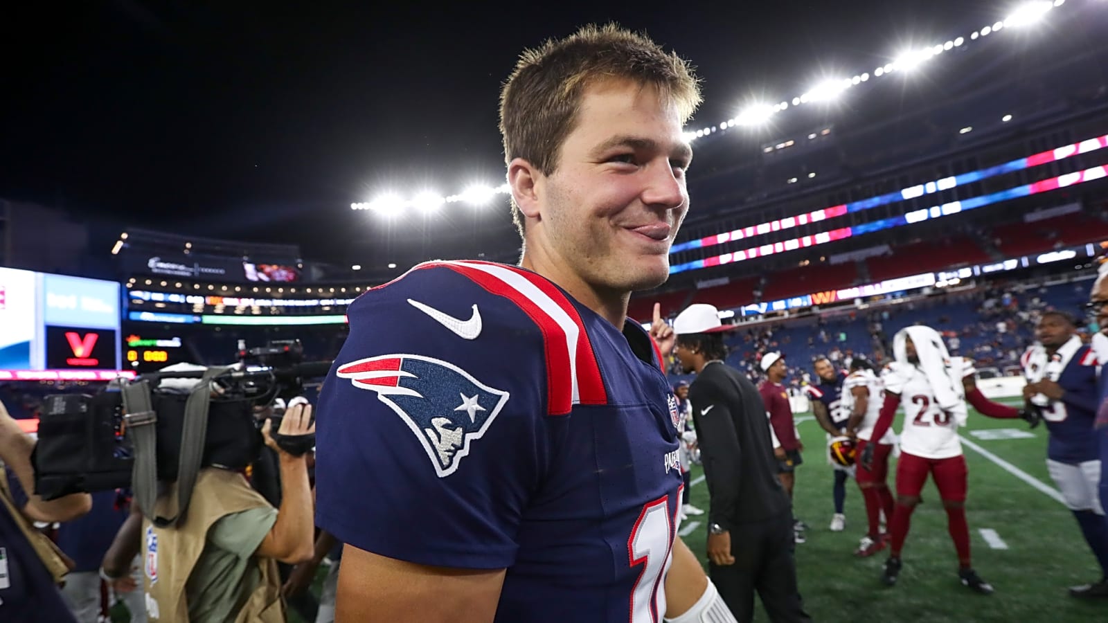 Video: Drake Maye picked fans’ fantasy football draft order
