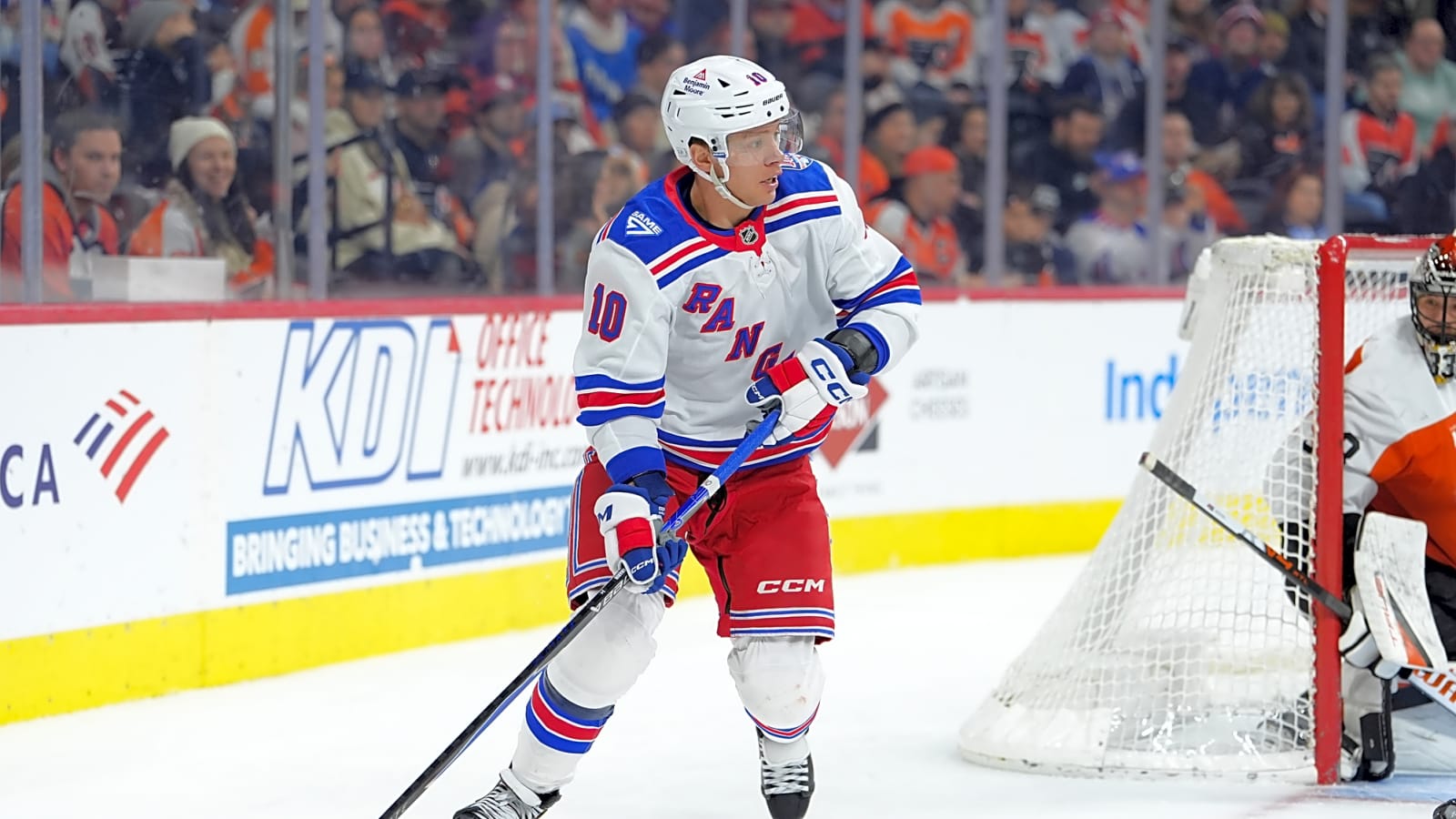 Insider: Teams Already Dropping Out of Panarin Trade Sweepstakes