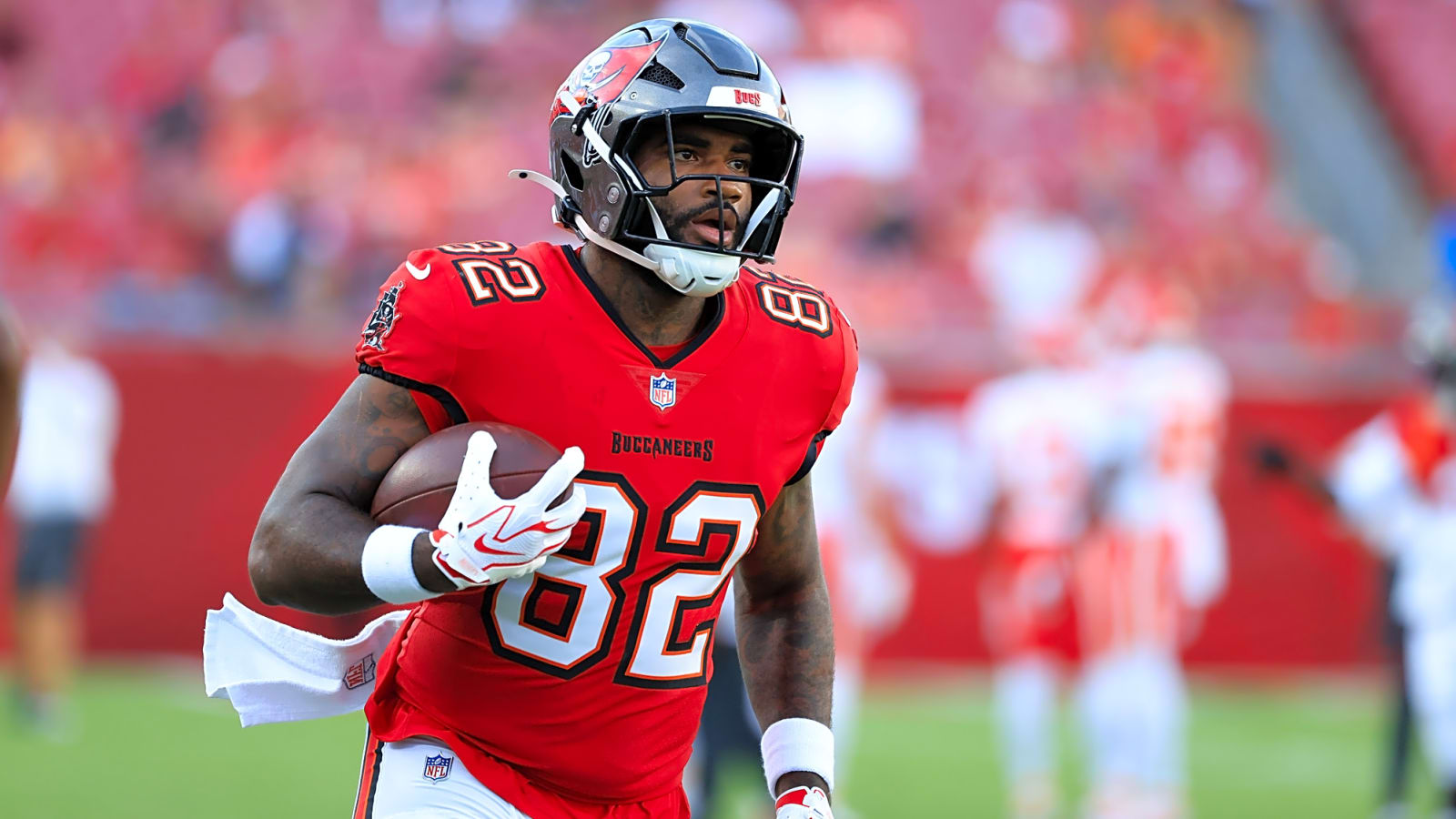 Buccaneers Sign 16 To Practice Squad