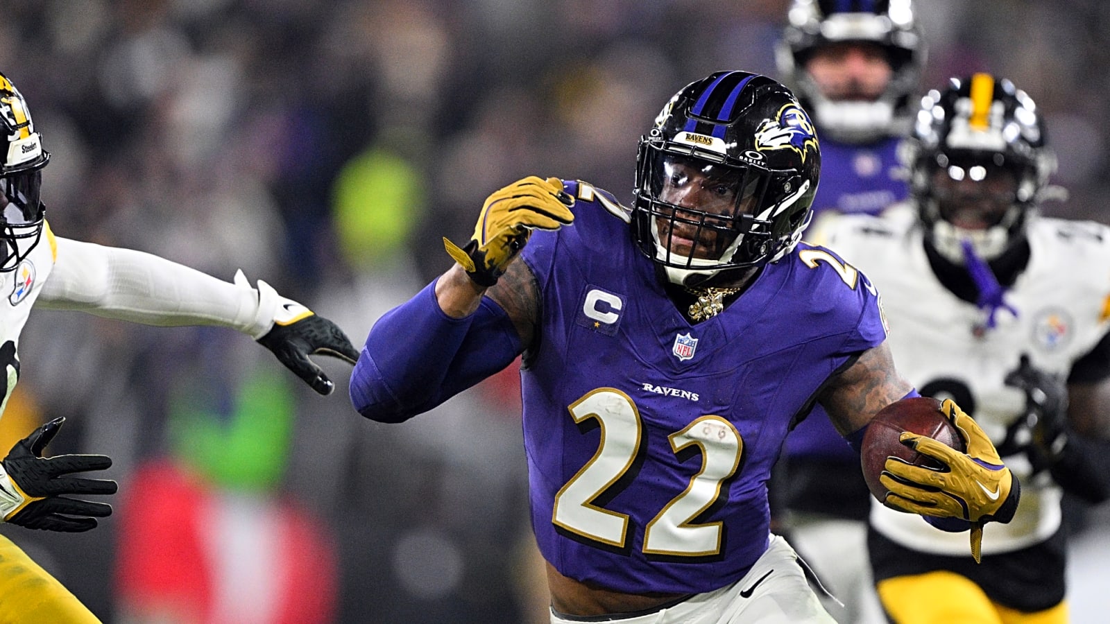 Ravens RB Derrick Henry shows off acrobatic offseason work out