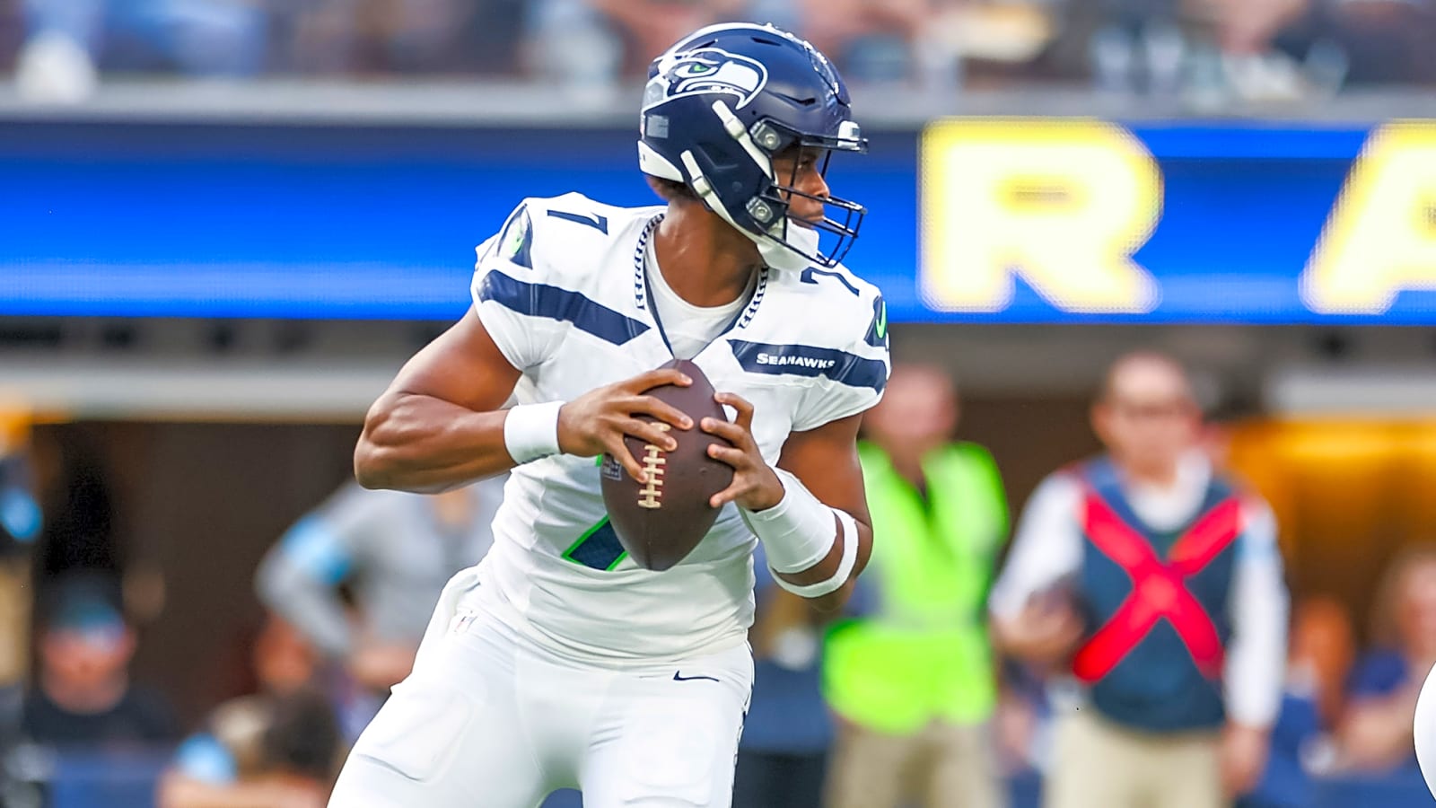 Executive provides interesting theory on why Raiders passed on Shedeur Sanders