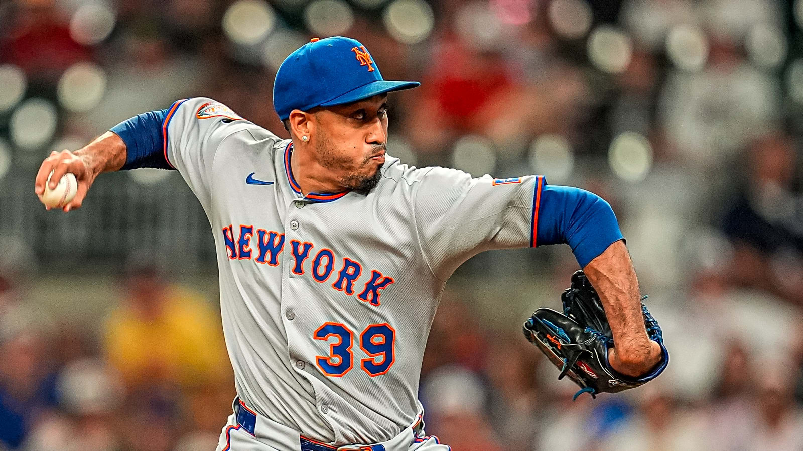 Edwin Diaz opts out of Mets deal