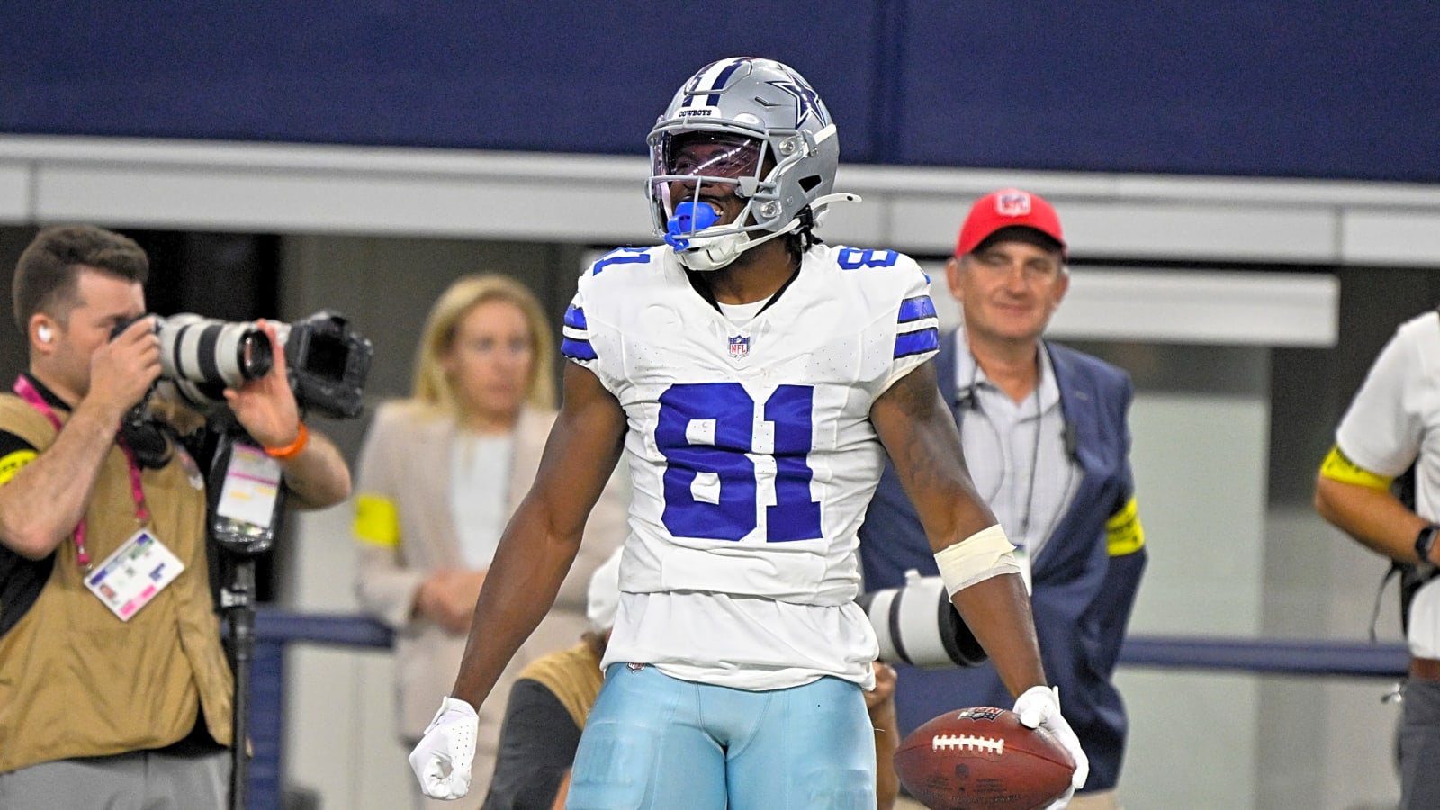 Cowboys fearing PCL injury to key receiver
