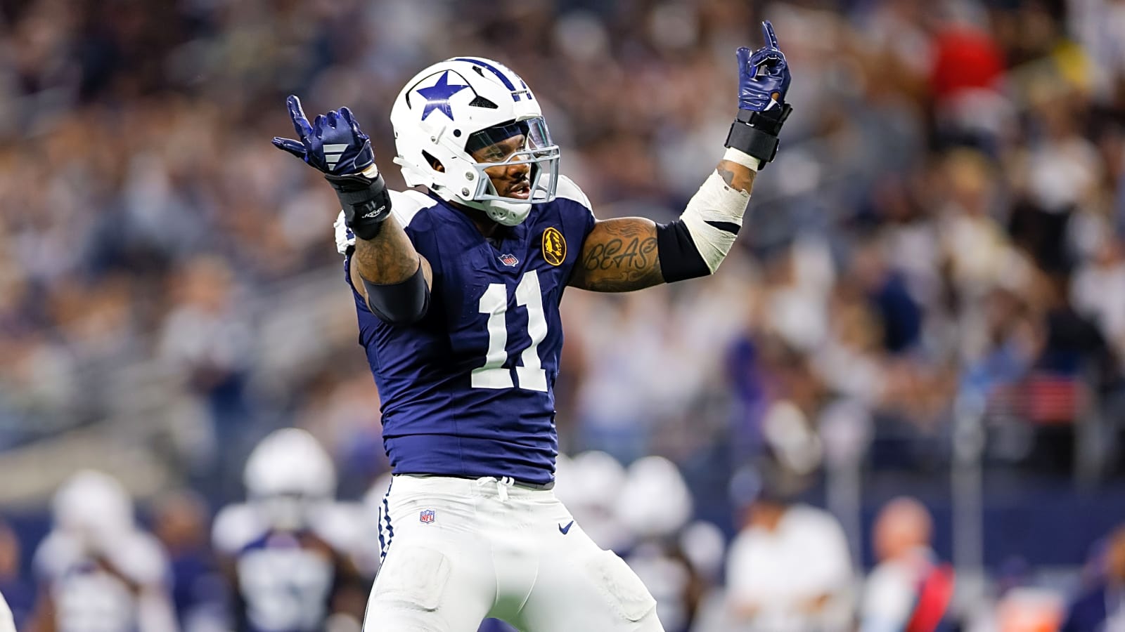 Cowboys Sources Update Micah Contract Talks With Jerry vs. &#39;Fake News&#39;