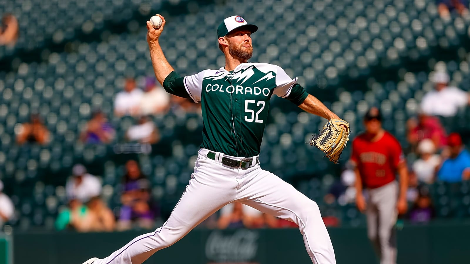 Veteran reliever ends comeback bid, announcer retirement