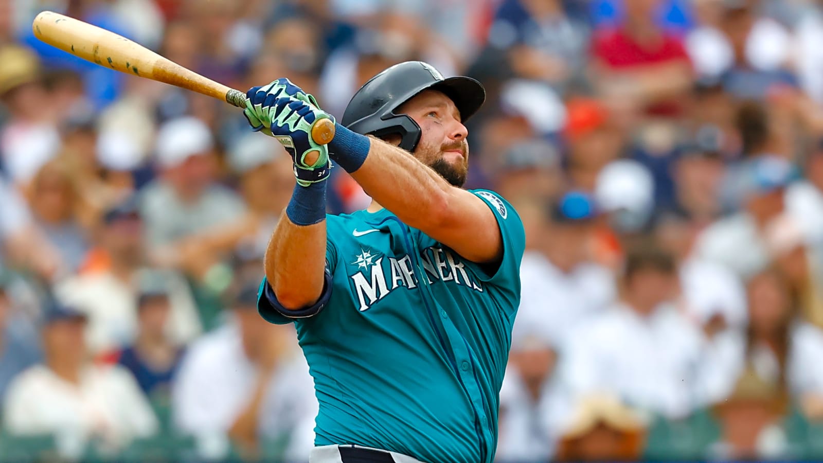 Cal Raleigh on pace to break AL record set by Aaron Judge