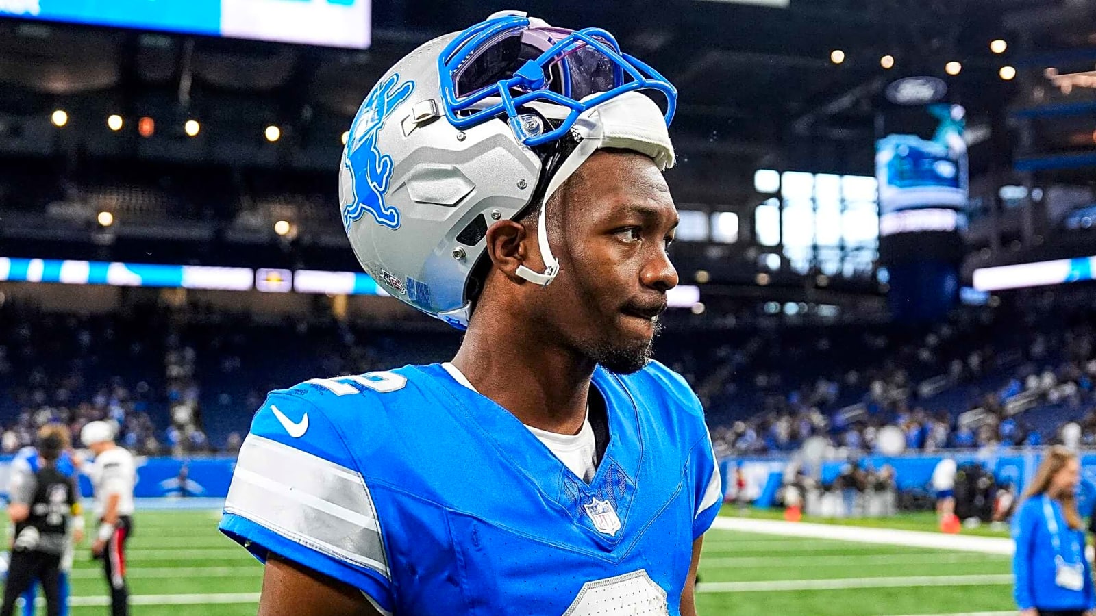 Former SEC star quarterback released by Lions