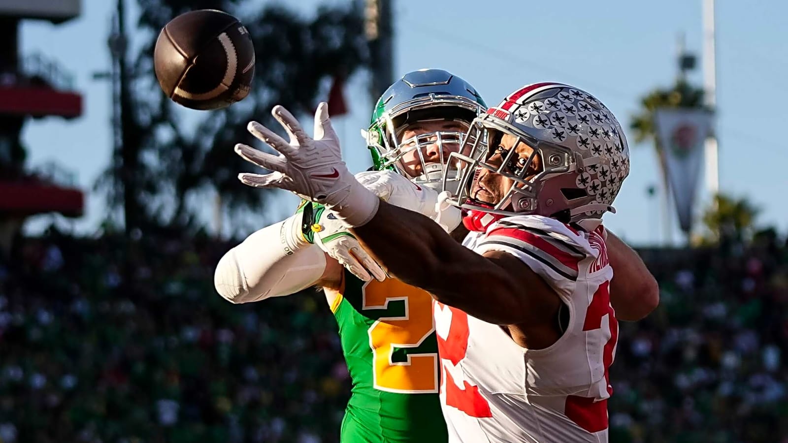 Ranking the Top 12 College Football Linebackers in the West &gt; The best players at the position who are expected to play for the region&#39;s programs in 2025